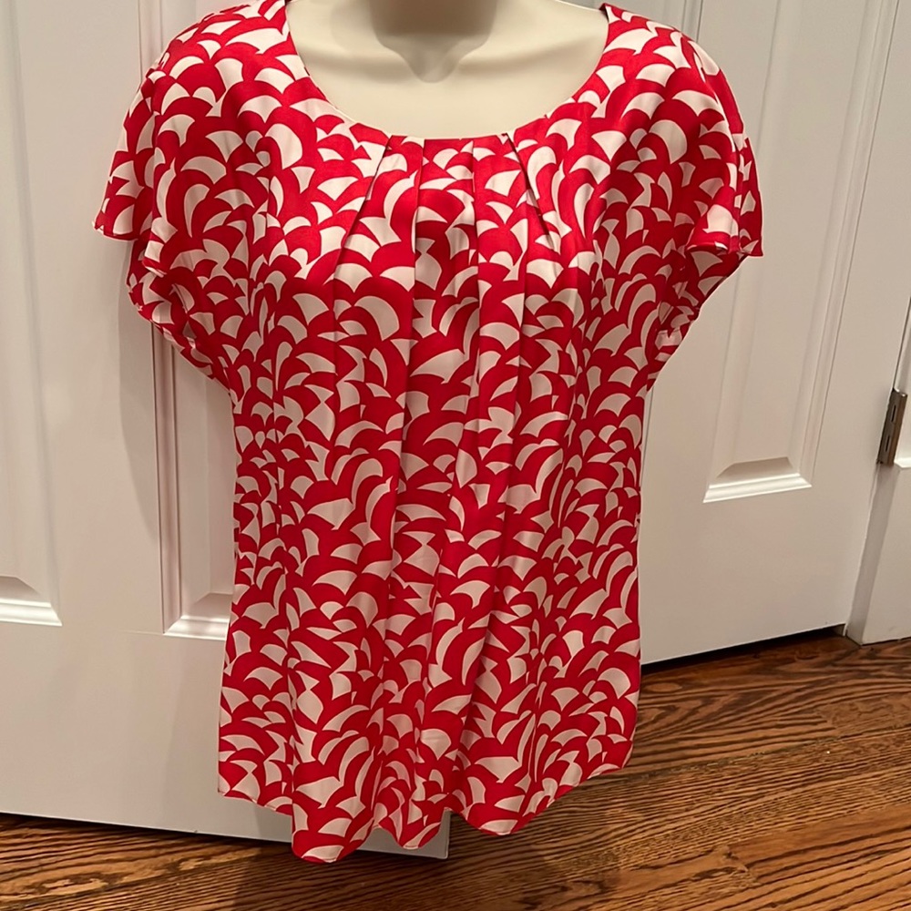 Boden top, light, airy and fun, only worn a couple of times.